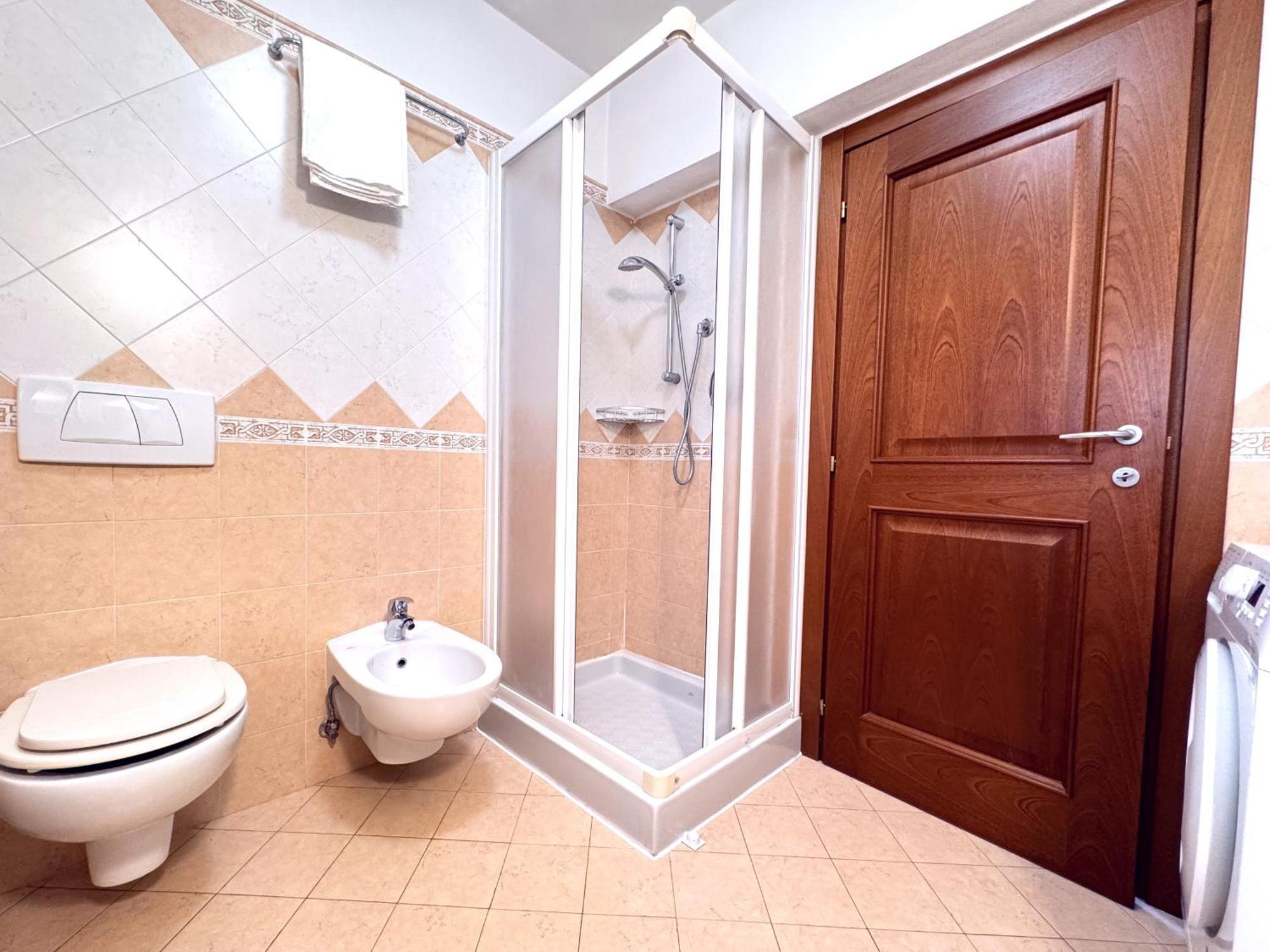 Realkasa Towers View Apartment Bologna Luaran gambar